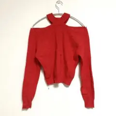 美品 赤いオフショルダー ニットセーター ショート丈 肩あき レディース フリー