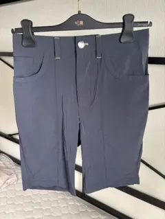 【新品未使用品】EA7 EMPORIO ARMANI ショートパンツ　ネイビーのサムネイル