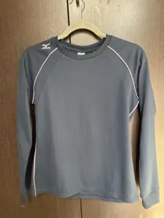 ミズノ　バレーボール　長袖Tシャツ レディースL