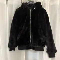 定価19,800円　ZARA リバーシブルブルゾン　フェイクファー