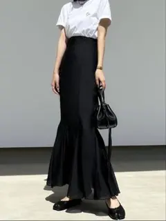 louere シアーマーメイドスカートのサムネイル