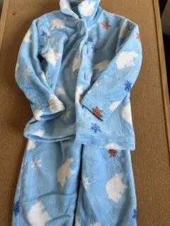 子供　水色クマ柄　フリースパジャマ 120cm 上下セット　冬　モコモコ