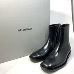 【未使用保管品】バレンシアガ　サイズ表記「36」23センチ レザーブーツのサムネイル