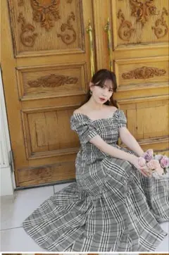 【1度のみ着用】Alizee Off-Shoulder Dress Mサイズ 1度のみ着用】Alizee Off-Shoulder Dress Mサイズ - メルカリ