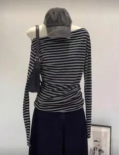 ストライプ柄長袖トップス