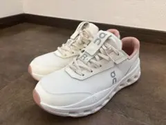 On オン　THE ROGER Wildcard スニーカー　25cmのサムネイル