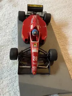 Ferrari F1 ミニカー ナンバー28のサムネイル