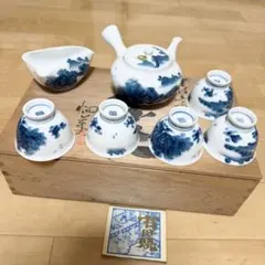 新品◆香蘭社 柿右衛門写 色絵八重梅柄 急須・蓋付き湯呑み茶器セット 有田焼 未使用］香蘭社 有田焼 急須蓋付き湯呑みセット 八重梅柄 柿右衛門写し