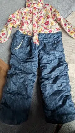 子ども用スノーボードウェア 上下セット