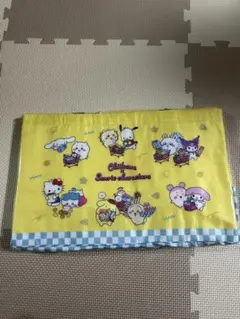 ちいかわ×サンリオキャラクターズレジかごバッグ　イエロー