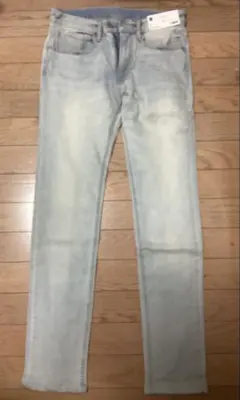 GU WOMAN新品未使用タグ付ストレッチスキニージーンズ28インチ¥1,500