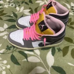 NIKE Air Jordan 1 Mid スニーカー