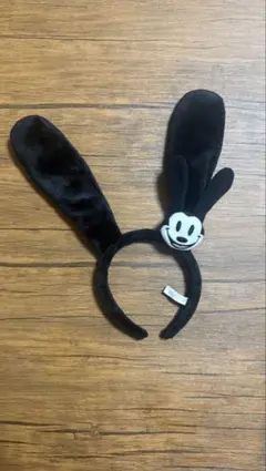 オズワルドの耳カチューシャ