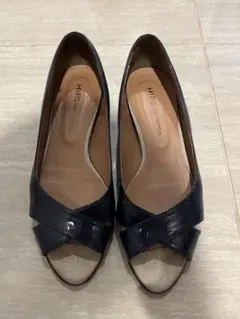 ローヒールパンプス　インヒール　サイズ37のサムネイル