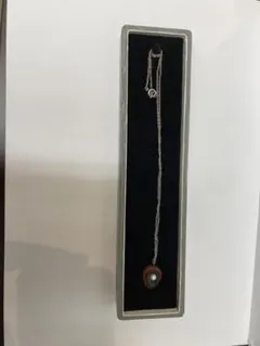 レイヤー構造のペンダントネックレス　◇