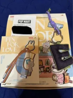 ラブブ アルファベットペンダント e