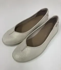 Item thumbnail for item b32532d6-4305-4ad2-9e0e-5693ab82ce8f