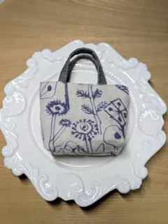 ハンドメイド　ミニミニトートバッグ　チャーム　ミナペルホネン　生地