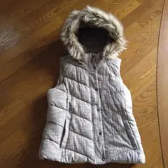 Gap ファー付きダウンベスト グレー系