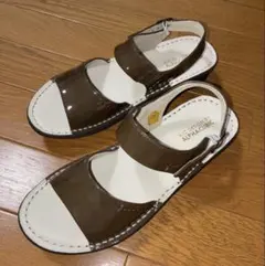 未使用 本革サンダル 24.5cmのサムネイル