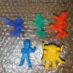 ウルトラ怪獣消しゴム　ウルトラマン英雄集結　5体セット　10