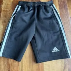 adidas ハーフパンツ120