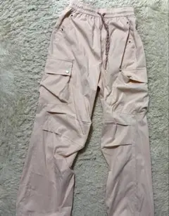 ピンク　カーゴパンツのサムネイル