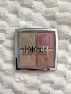 Dior　バックステージ　フェイスグロウパレット 004　ローズゴールド