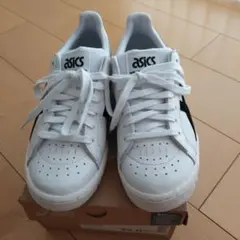 新品未使用　ASICS GEL ローカットスニーカー ホワイト/ブラック