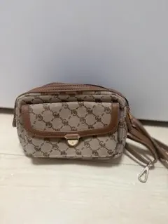 ショルダーバック