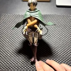 リヴァイ フィギュア 立体機動装置付き 約15cm 箱無し