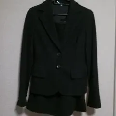 ブラックスカートスーツ（シングルボタン）UNITED.ARROWS