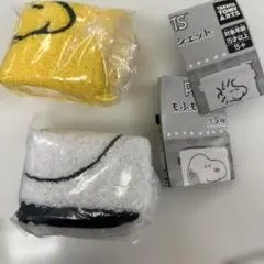 スヌーピー　PEANUTS もふもふポーシェット　ガチャ　ポーチ