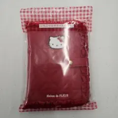 Maison de FLEUR × HELLO KITTY いちごマルチケース