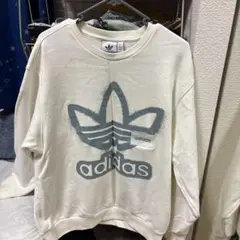 adidas ロゴスウェットシャツ A/M