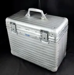 廃盤 RIMOWA 950.44トパーズ パイロットケース 31L アルミニウム Rimowa 950.44 