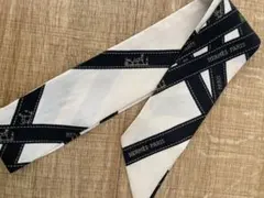 HERMÈS ストライプデザイン スカーフ