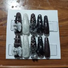 ネイルチップ 地雷系 黒白ラメ