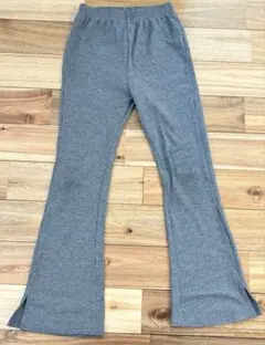 SHEIN キッズ　子供服　女の子　フレアパンツ　130cm