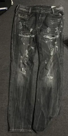 DIESELダメージデニム