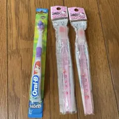 Oral-B Stages 3 歯ブラシとハローキティ 2本セット　ディズニー