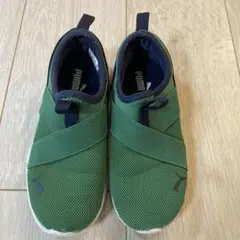 プーマ　スニーカー　18cm