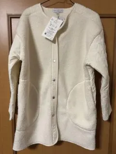 しまむらボアキルティング ショートコート ホワイトMサイズワケあり上ボタンなし春