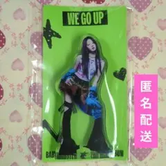 ローラ　アクスタ　BABYMONSTER公式　WE GO UP　韓国popup