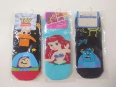 ディズニー　靴下　3足セット　20〜24cm　のびのびソックス