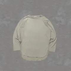 ジーユー GU ベージュ 長袖 ロングTシャツのサムネイル