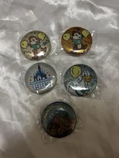 ディズニーキャラクター缶バッジ5個セット