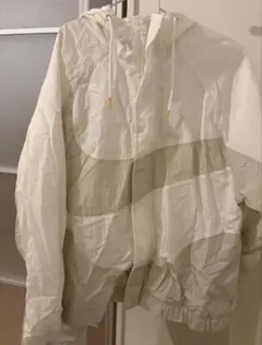 ナイキ ウィンドブレーカー