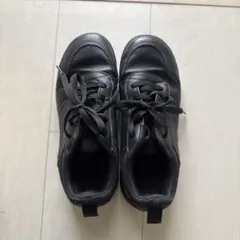 adidas（アディダス）スニーカー　21.5cm