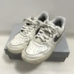 Nike Air Force 1 ess ホワイト/パープル